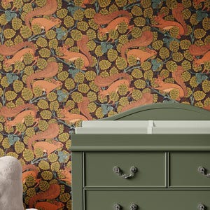 Whimsical Squirrels Wallpaper: Vintage Woodland Animal Mural