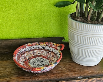 Upcycled Fabric Rope Bowl, Colorful Coiled Fabric Bowl, Fabric Basket Bowl or Boho Fabric Wall Hanging, Upcycled Wall Decor,