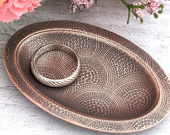 Dotted Arches Copper Oval Ring Dish