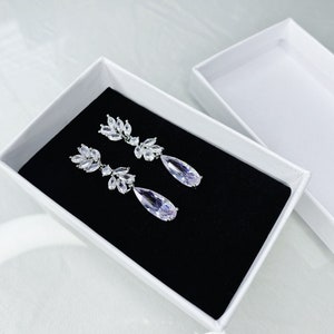 Evie // Silver Drop Crystal Bridal Earrings || Wedding Jewellery Brides Bridal Bridesmaid Earrings || Drop Earrings || Mothers Day