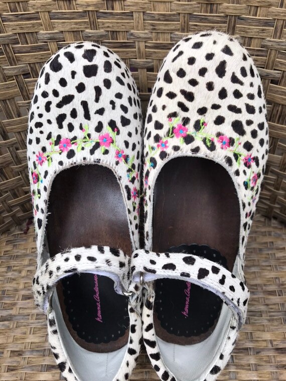 cheetah print clogs