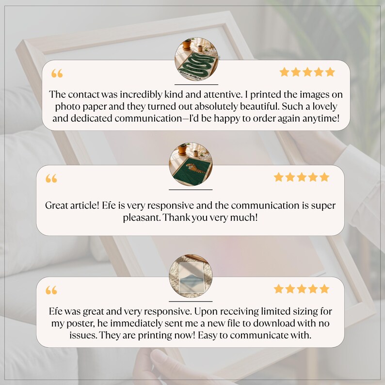 Pu&ograve; includere: Una stampa incorniciata con testimonianze dei clienti e valutazioni a cinque stelle. Il testo include feedback positivi sulla reattivit&agrave; e la comunicazione del venditore, e sulla qualit&agrave; delle immagini stampate.