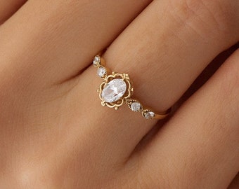 14K Gold Vintage Ring: Elegant Filigree Design