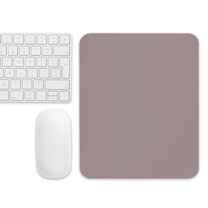 Rose Quartz Mouse Pad – Rounded Edge Desk Accessory
