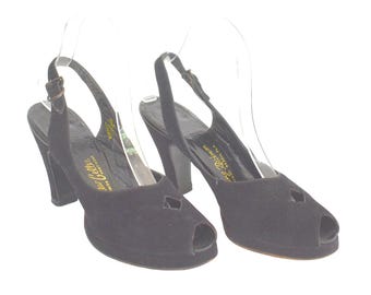 Zapatos vintage Andrew Geller de ante negro con plataforma y tira trasera, años 40, tacones de los años 40, talla 7.5, tal cual.