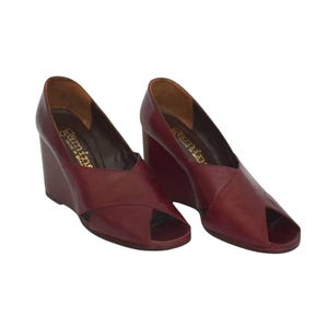 Vintage 1980s Gamins Wedge Shoes, Peep Toe, Burgundy Leather, Women Size 8.5 M