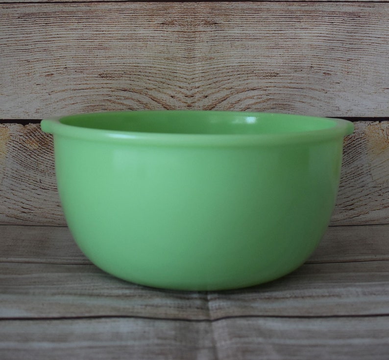 Jadite Mixing Bowl With Tab Handles Vintage 40s Mckee 9 Etsy