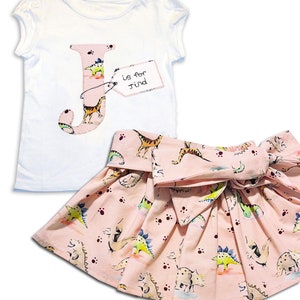 女の子用パーソナライズ恐竜スカートとTシャツ衣装、女の子用恐竜Tシャツ、女の子用衣類、恐竜ギフト