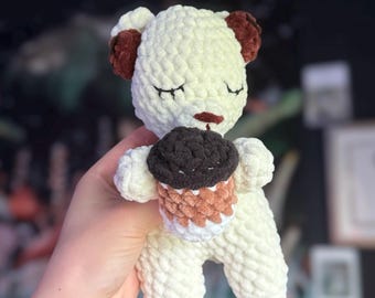 Peluche ours endormi au crochet fait main - Tasse à café Amigurumi