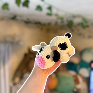 Handmade Crochet Giraffe Plushie – Soft Fluffy Amigurumi