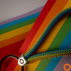 Regalo Pride | Regalo LGBTQ | Portachiavi Pride | Portachiavi arcobaleno LGBTQ | Realizzato a mano a Berlino