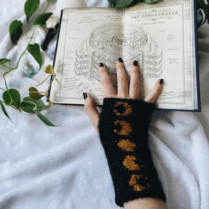 Mitts KNITTING PATTERN ⨯ Moonlight and Stardust Fingerless Gloves ⨯ Mittens ⨯ Moon mitts ⨯ Phases gloves