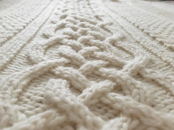 Braided Cable Baby Blanket Knitting Pattern Aran Yarn ENGLISH 