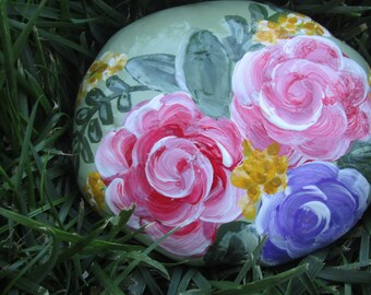 Roses. River Rock painted. Yard Art