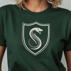 Wizard School Ambitious Serpent House T-Shirt, Dark Snake Emblem Tee, Snake Crest Unisex Apparel, Wizarding School Fan Gift, Potterhead Gear