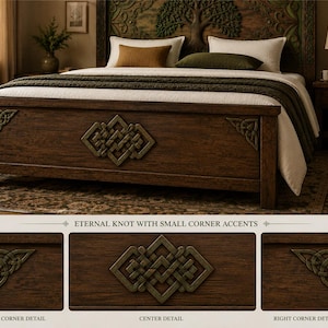Op de afbeelding: Een donkerhouten bedframe met een Keltisch knoopontwerp op het hoofdbord en voetbord. Het bed is gemaakt van donker hout en heeft een decoratieve metalen knoop in het midden van het voetbord. Het bed is bedekt met wit beddengoed en een groene deken.