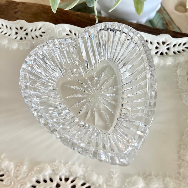 Waterford Crystal Heart Shaped Dish Trinket Bowl Signed Wedding Valentines TYCAALAK