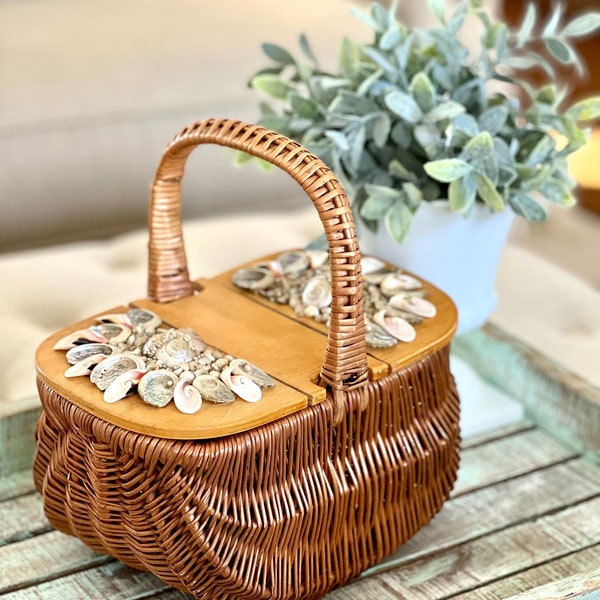 Vintage Rattan Wicker Purse, Handbag, Wooden Lid with Beautiful Shell Accents, Sewing Basket, Needlepoint, Boho TYCAALAK