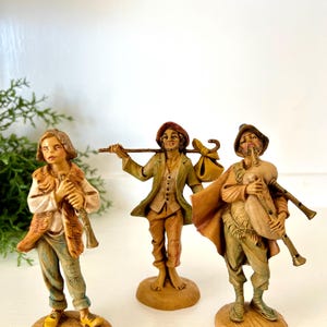 Vintage Depose Italy Nativity Older Figurine 5&quot; Scale Reuben, Daniel, and Josiah Bagpiper,  Small Spider Mark TYCAALAK