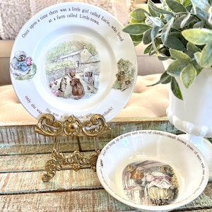 Wedgwood Porcelain Mrs. Tiggy Winkle, Peter Rabbit Beatrix Potter, Bread and Butter, Childs Coupe Cereal Bowl TYCAALAK