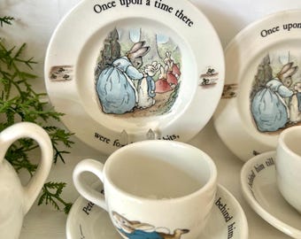 未使用　PETER RABBIT カップ&ソーサー　プレート　WEDG WOOD Vintage Wedgwood Peter Rabbit Child's China Set - Plate and Mug - Etsy