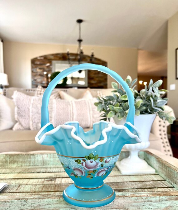 フェントン　アンティークガラス　小物入れ　Fenton silver crest Fenton フェントン シルバークレストのフリルが可愛い 大きな花瓶