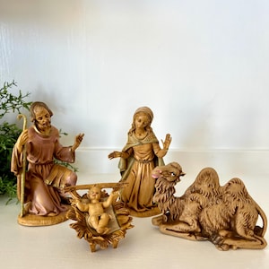 Vintage Depose Italy Nativity Older Figurine 7.5 Scale Holy Family, Mary, Jospeh, Baby Jesus, Manger, Camel, Small Spider Mark TYCAALAK