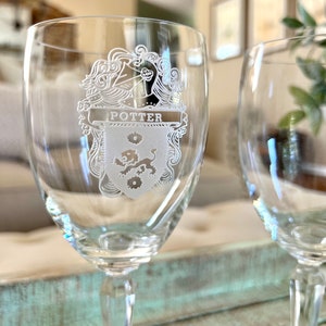 Vintage Coat of Arms Surname Wine Glasses set of 2 POTTER, Family Crest TYCAALAK