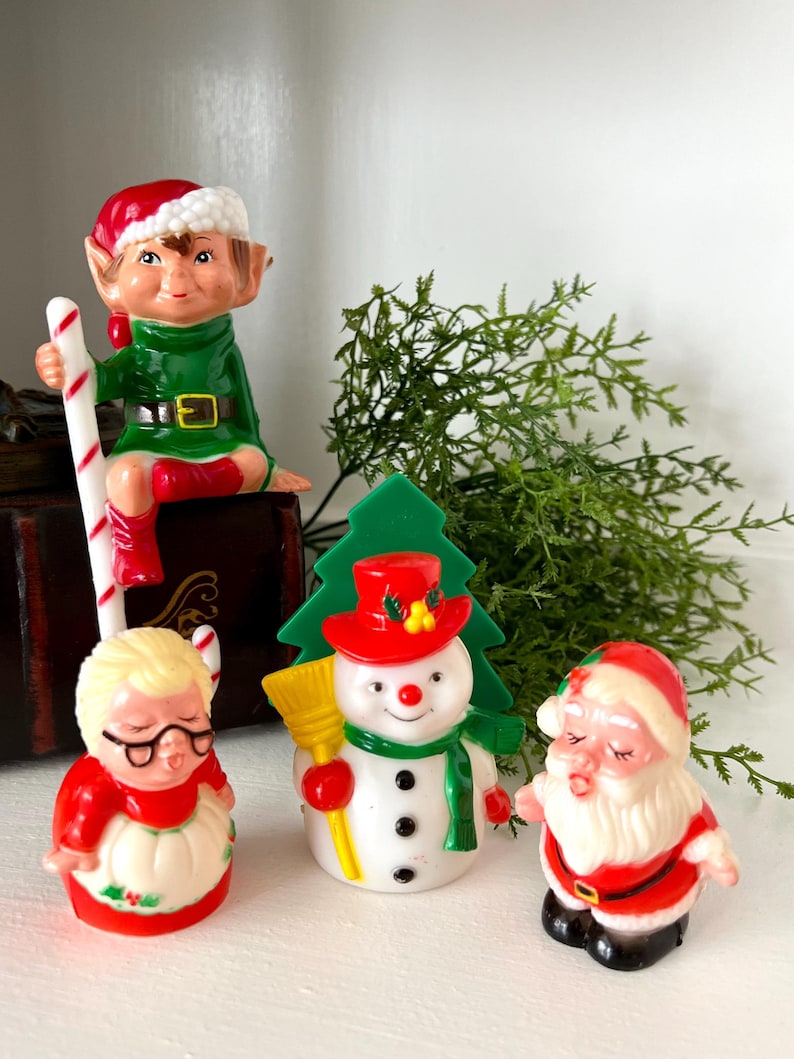 Vintage 80's Hong Kong Plastic Kissing Santa and Mrs Claus Salt ...