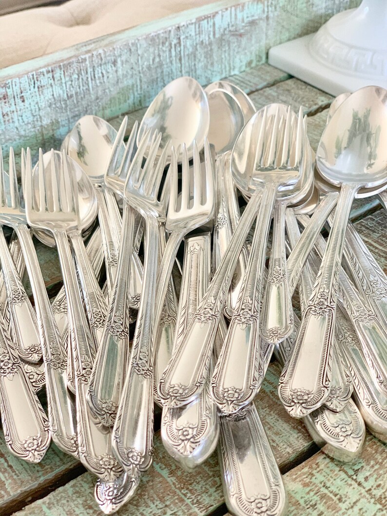 WM Rogers & Son Silver Plate Silverplated 36 Piece Flatware Etsy