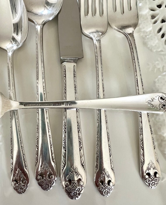 Holmes & Edward Silver Plate Silverplated 72 Piece Flatware Lovely