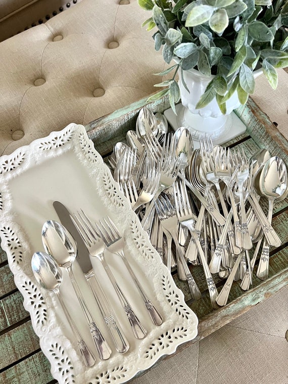 International Silver 87 Piece Silver Plate Silverplated Flatware