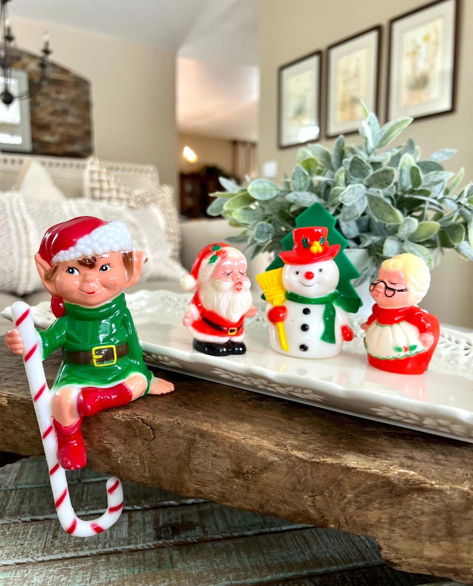 Vintage 80's Hong Kong Plastic Kissing Santa and Mrs Claus Salt ...