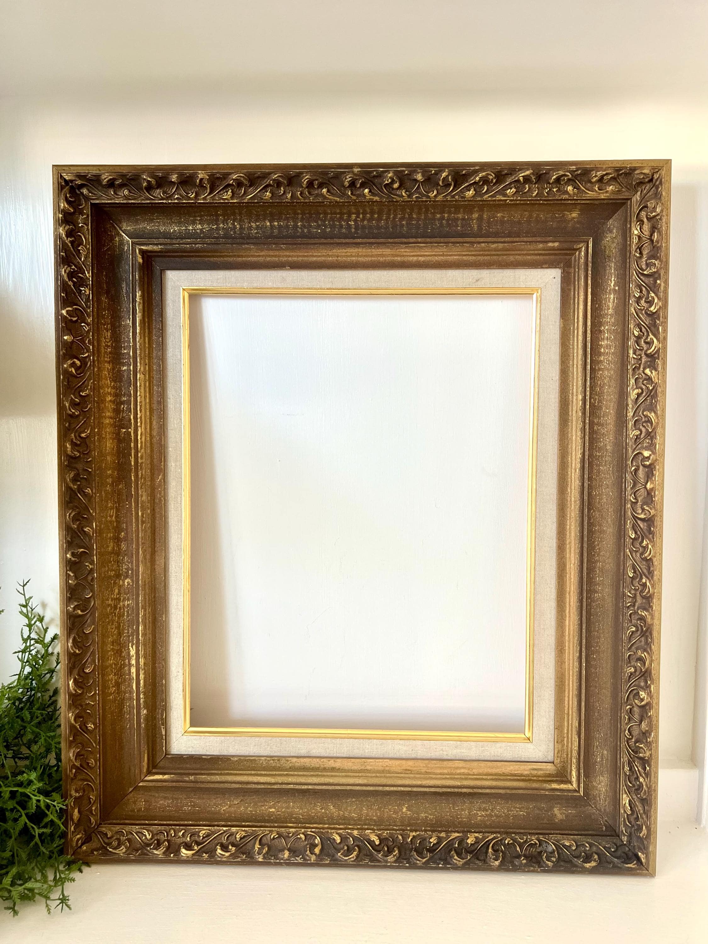 10x13 Gold Frame