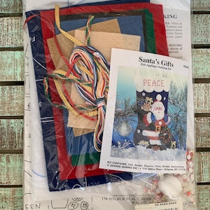 Design Works Felt Applique Stocking Kit Santa&#39;s Gifts #5065 Christmas Stocking Kit TYCAALAK