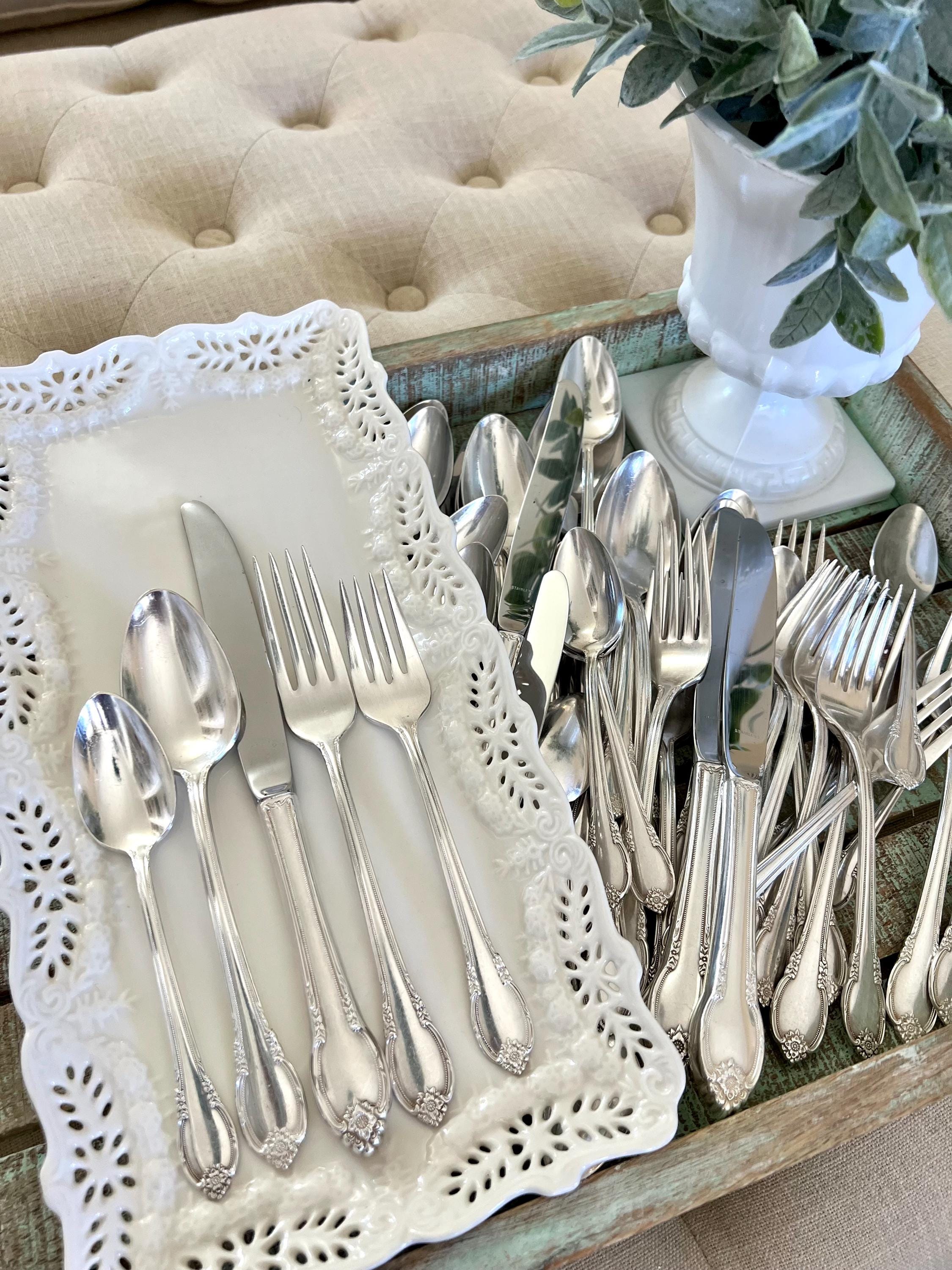 1847 Rogers Bros Silver Plate Silverplated 54 Piece Flatware Set