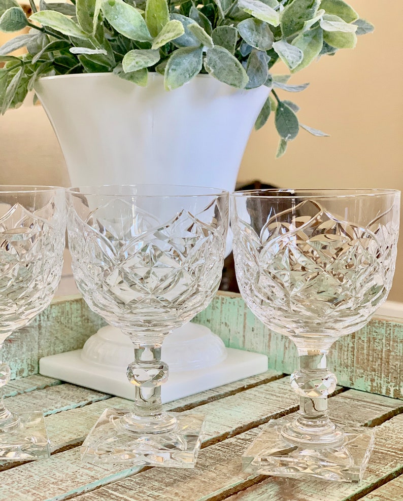 Set of Four Crystal Wine Glass Smaller Cut Bowl Faceted Stem Square Base TYCAALAK