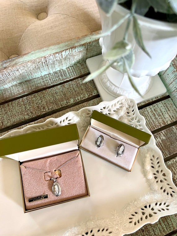 Lady Coventry Sarah Coventry Sterling Silver 925 V Gem