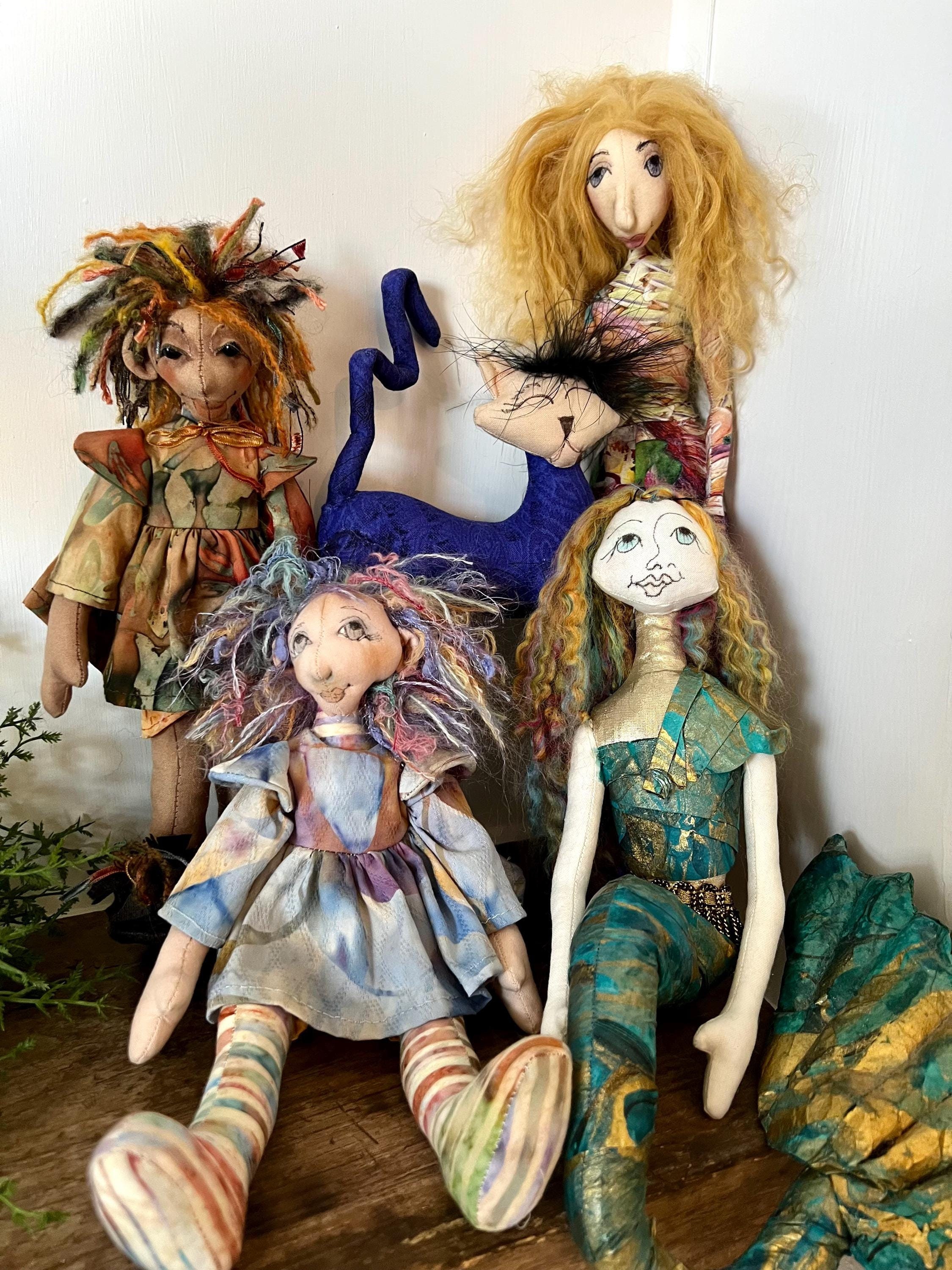 アート・デザイン・音楽 Artistic Doll Annual 2005 Vintage Set of 5 Soft Sculpture Cloth Dolls - Folk Art - Whimsical
