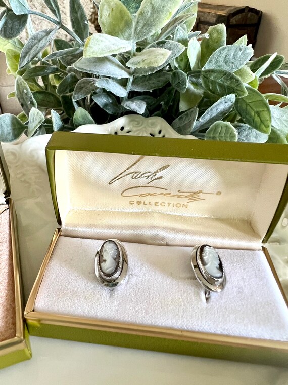 Lady Coventry Sarah Coventry Sterling Silver 925 V Gem