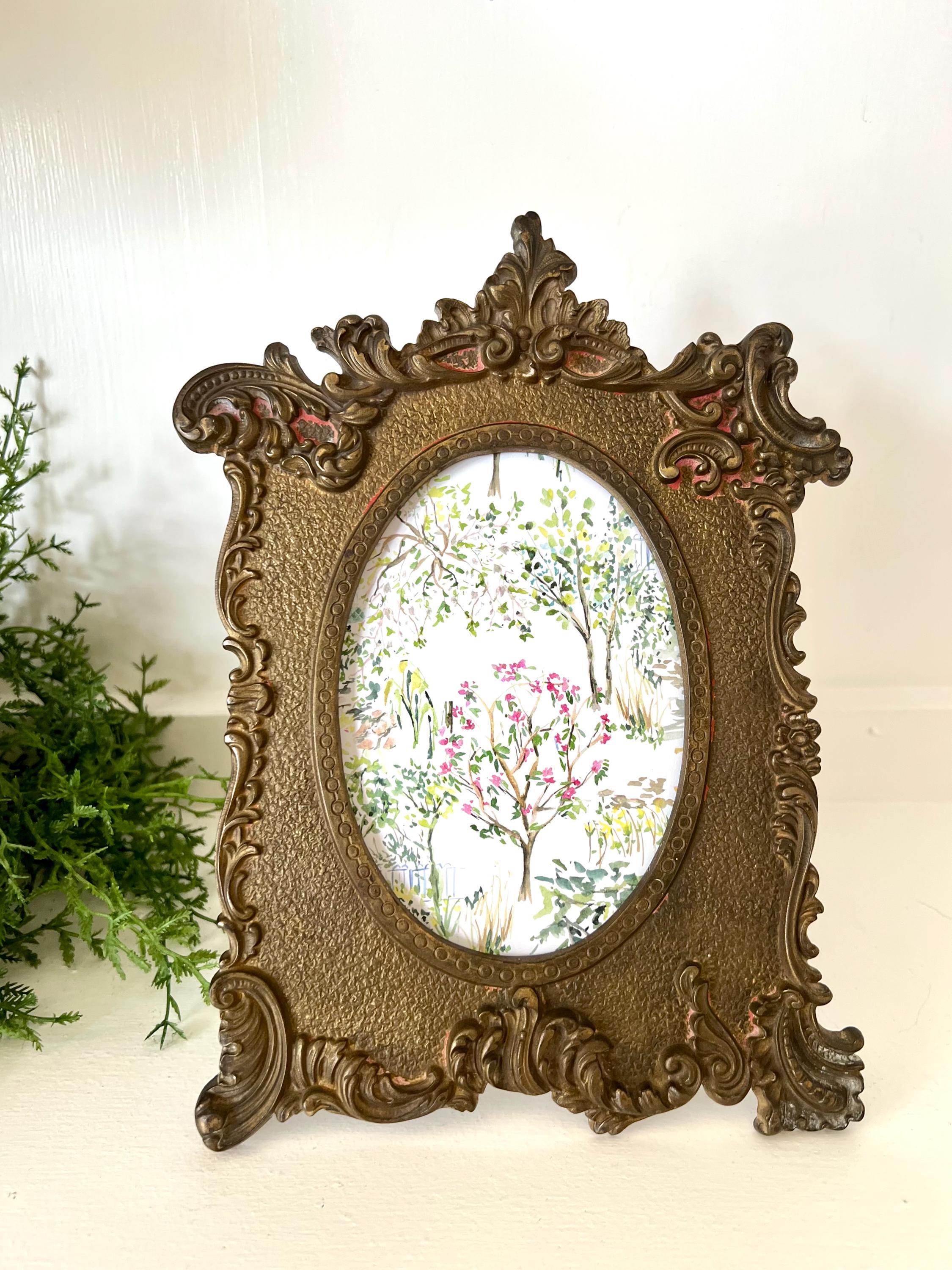 SALE!! アントステラ ANTIQUE BARN フレーム付きアート Antique N.B. & I.W. Cast Metal Ornate Table Top Easel Picture