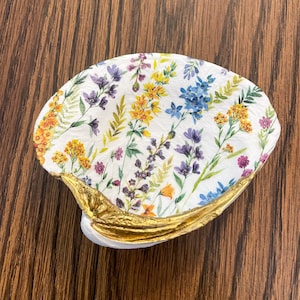 White Floral - Decorative Clam Shell - Etsy