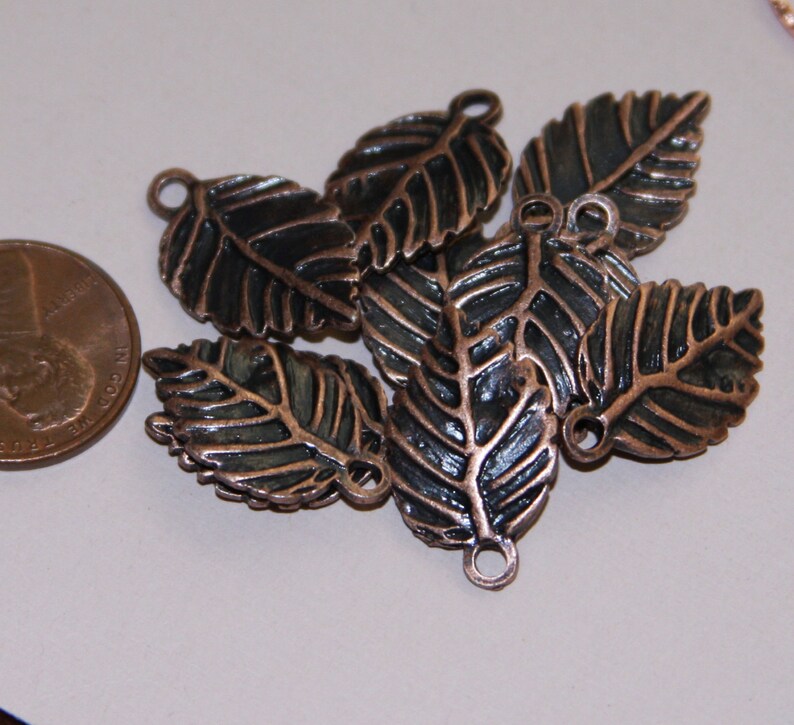 10 Antique copper finished leaf pendant 13x19mm, double sided alloy leaf charm, bulk leaf charm image 4