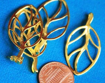 8 pcs  Gold plated Brass leaf pendant 18x37mm