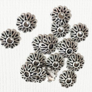50 pcs  antique silver  flower beadcap 8x8mm, silver alloy bead caps