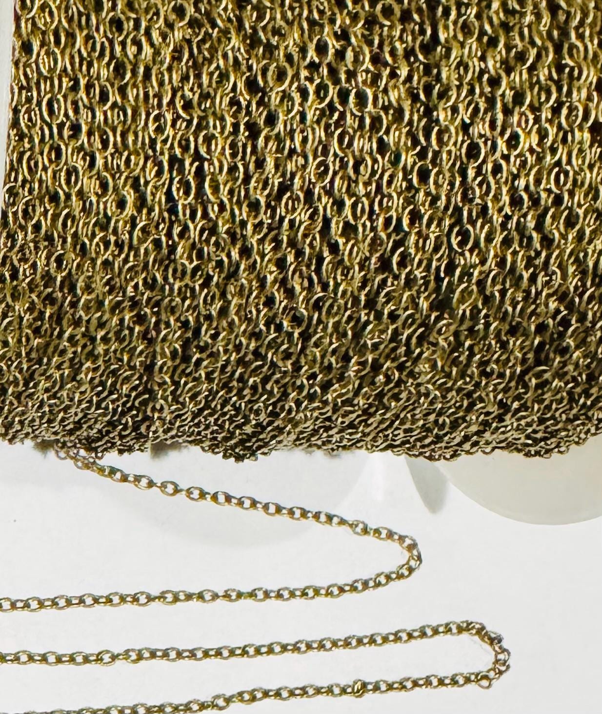 100 ft spool Antiqued Brass round cable chain 2X2.5mm, brass bulk chain,  bulk cable chain, image size:1234x1463