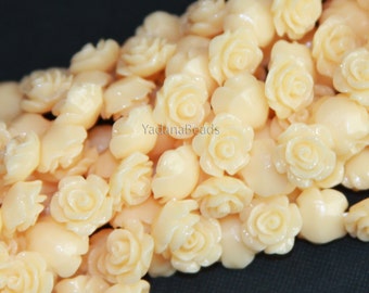 10 pcs   Acrylic flower bead 10mm- Yellow Cream color