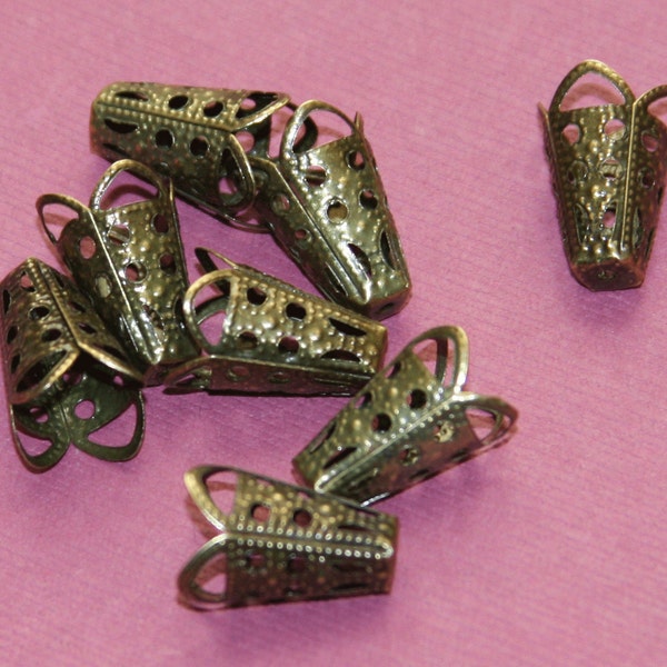 50 antique brass filigree cone 11x16mm, antique bronze beadcap, brass filigree cone
