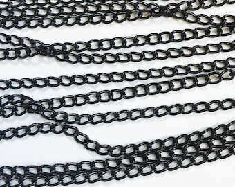 Gunmetal Plated Steel Curb Chain: Black Tassel Chain, 3x3.9mm Links
