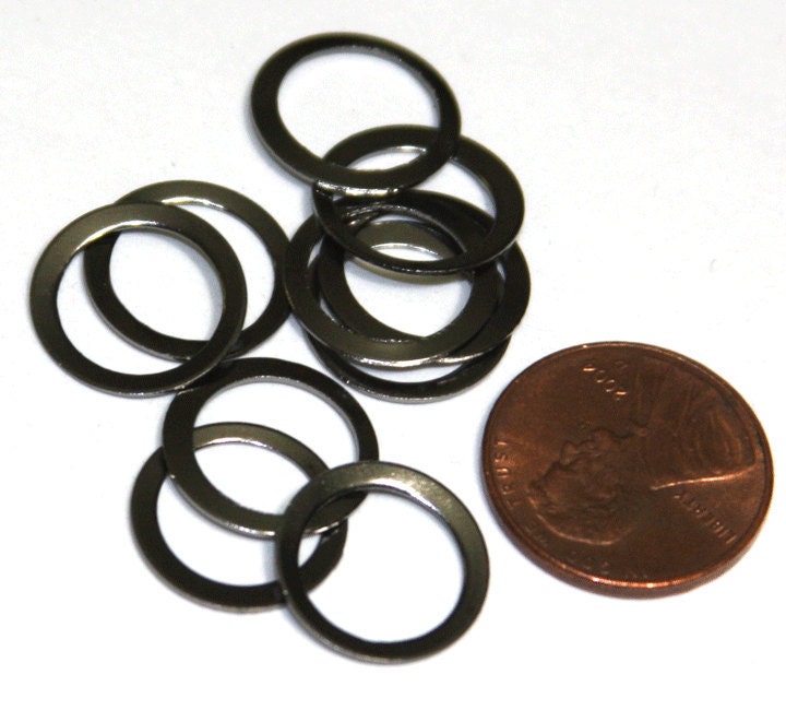 50 pcs  Gunmetal smooth Donut Circle links 15mm